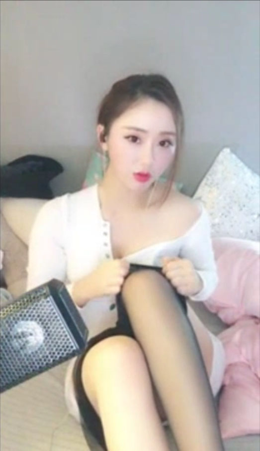 丽柜然然黑丝白丝诱惑【4V- 1.24G】