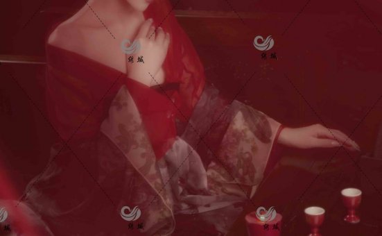 [TouTiao头条女神] 2019-12-10  莫晓希 贵妃醉酒