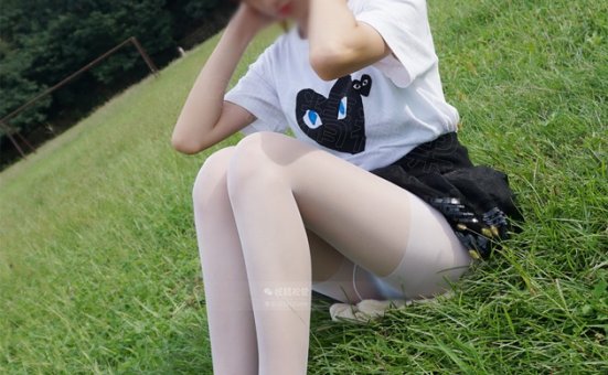 [妖精视觉] NO.098 粥粥 狐狸师妹的白丝袜[74P/69.6M]