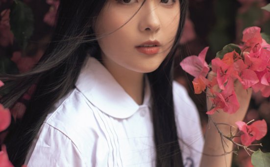 [YITUYU]艺图语 2021.04.28 花季 黄子卿 [26P-378MB]