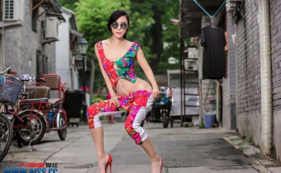 爱丝钻石套图] F5021 巷陌：田依依 69P