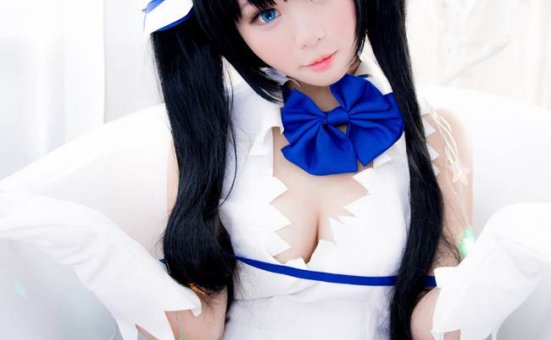 巨乳萝莉cosplay赫斯缇雅福图片