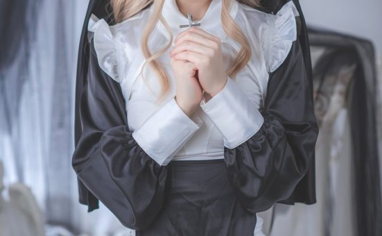 coser衣衣-修女[59P+2V-370MB]