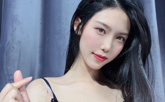 抖娘-利世 – 粉嫩女友 [16P-56MB ]