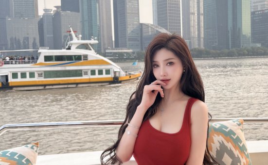 周妍希 – 海滩风光 [15P-39MB]