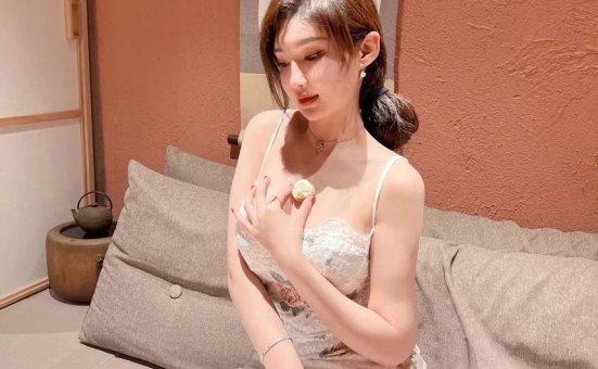 周妍希 – 与喵玩耍 [20P+1V-46MB]