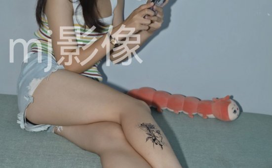 Pary摄影 NO.144 开学季，诗诗献上36码小嫩脚[96P／743MB]