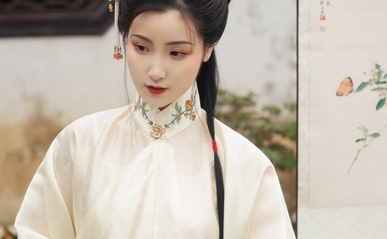 [YITUYU]艺图语 2021.05.10 玉兰 金儿 [22P-445MB]