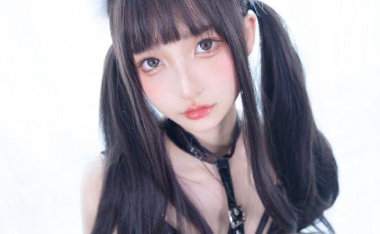 神楽板真冬 — 黑丝与黑胶[75P／167MB]