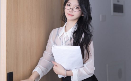 [XiuRen秀人网] 2024.05.17 No.8560 幼幼 [80+1P]