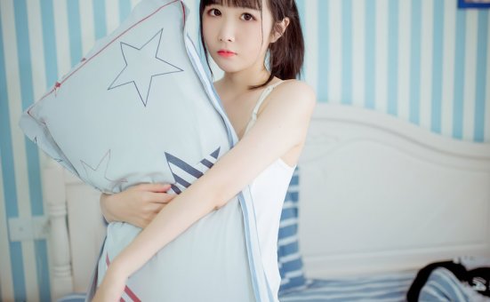 我才不是neko – NO.01 裸足 [16P-204MB]