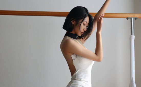 [绅士摄影] 2023.03.25 No.283 冰冰 [38P-98M]