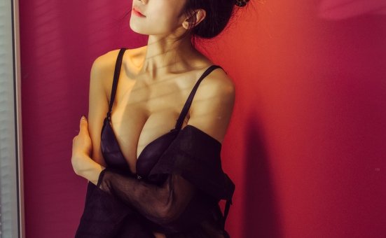 [GIRLT果团网] 2017-07-29 NO.040 长腿嫩模 通灵儿 [57+1P]