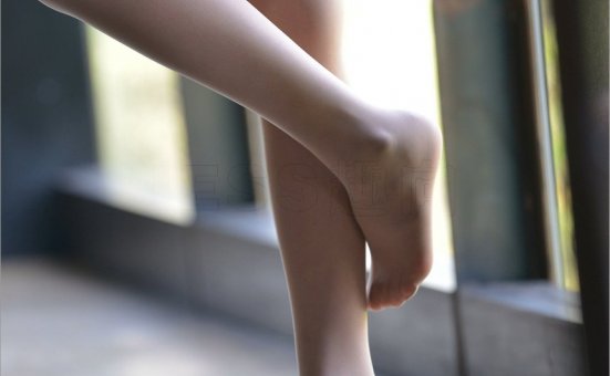 [IESS异思趣向] 2018.08.13 丝足便当260：《34码的小满足》阿离 [95P/56.2M]