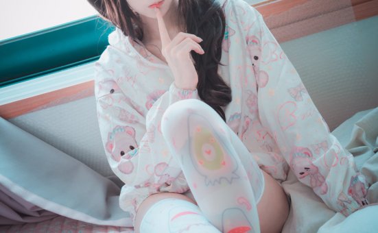 [YouMei尤美] 2020.12.11 今天是草莓味 抖娘利世[26+1P520M]