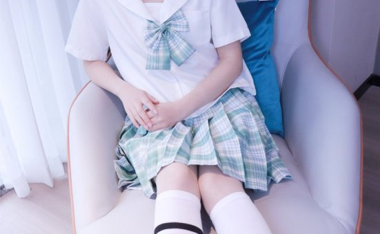 初夏女神 NO.013 念念 常规S码绿色JK套搭配小白鞋[126P+1V／5.82GB]