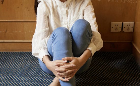 [见新摄影]NO.034 王家卫风格红色高跟鞋，质朴的生活气 [233P+1V-1.91G]