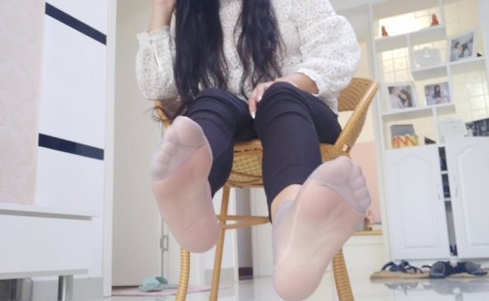 学妹校园寝室短丝系列033期 孙文惠[107P／101MB]