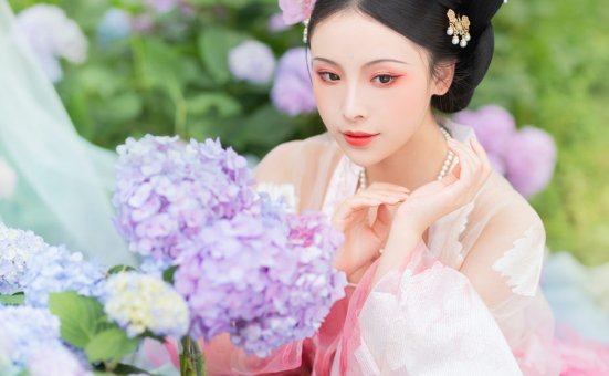 [IESS异思趣向] 2018.04.11 丝足便当215《足鉴》馨月 [98+1P]