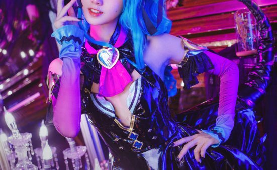 木绵绵OwO – NO.68 miku小恶魔 [19P-221MB]