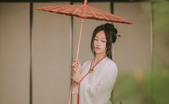 [Ugirls爱尤物] 2018.12.10 No.1300 初夏 留爱查看 [35P]