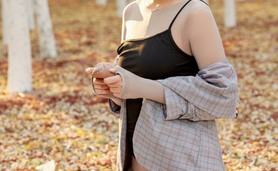 [妖精社] 2021.10.27 T2133 《思文-深秋》 [37P-311M]