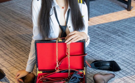 [XiuRen秀人网] 2021.11.12 No.4207 Emily尹菲  [58+1P]