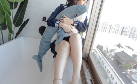 Limerence原创 NO.073 悠梨乃YuriNO JK鲨鲨[150P+1V／3.11GB]