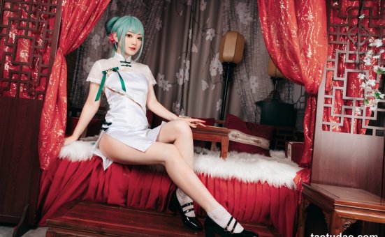 [YITUYU艺图语]2023.04.29 初音旗袍 桃墨公子x [39+1P／311MB]