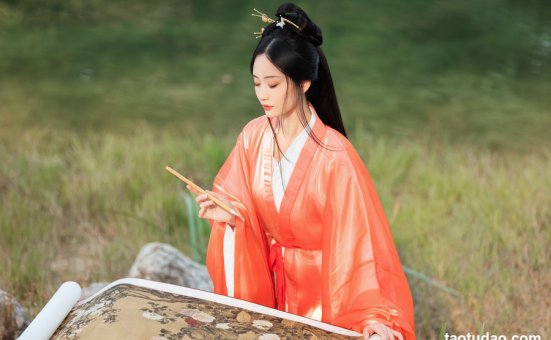 [YITUYU艺图语]2023.04.29 秋色画卷 嘉月月月[23+1P／108MB]