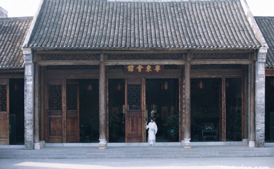 [YITUYU艺图语]2023.05.01 咏菊 五月兔[34+1P／565MB]