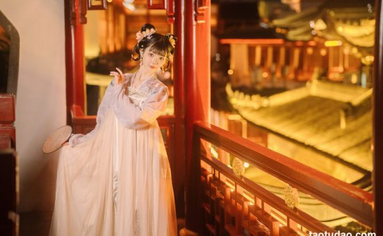 [YITUYU艺图语]2023.05.07 豫园花朝节-花神 丝言不吃包子[27+1P／230MB]