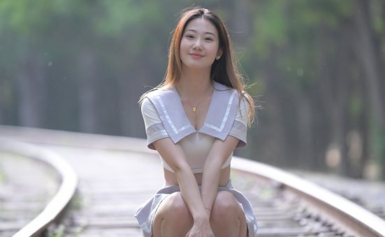 都市丽人 超短裙女孩 下一站守候 [套图+视频-37.5G]