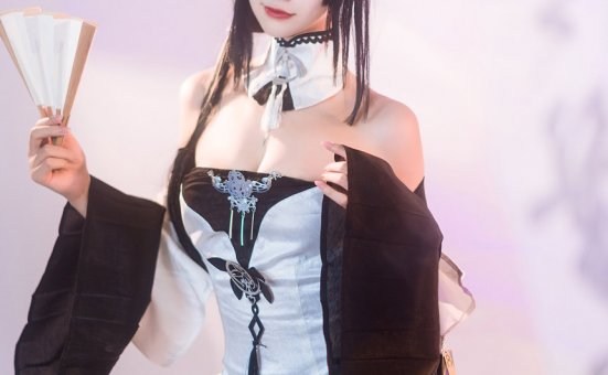 Momoko葵葵 – NO.31碧蓝航线镇海 奇奢花苑 [24P-52MB]