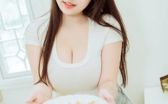 [TouTiao头条女神] 2019-02-20 JennyR 百万宝贝  [14+1P]