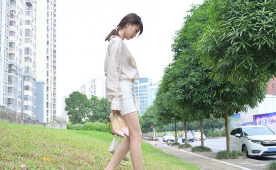 [IESS异思趣向]005 耽丝 第N种幻想之《一个人下班》⑤ 丘主管[90P／273MB]