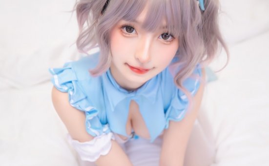 神楽板真冬 — 蓝调女仆[75P／189MB]