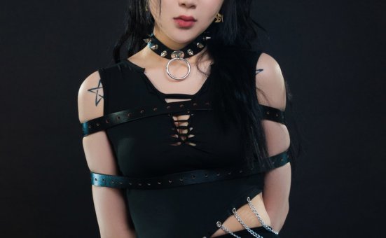 [Ligui丽柜] 2023.08.18 《撕袜四马》小七 [69+1P-58M]