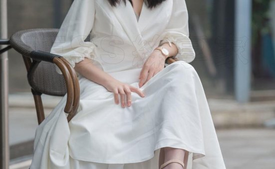 [IESS异思趣向] 2019.01.03 丝享家395：姗姗 – 烈焰红唇白长裙 [84P]