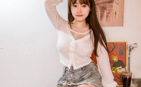 [YALAYI雅拉伊]2023.02.23 NO.1010 倾倒世间人 虞艺[45+1P／519MB]