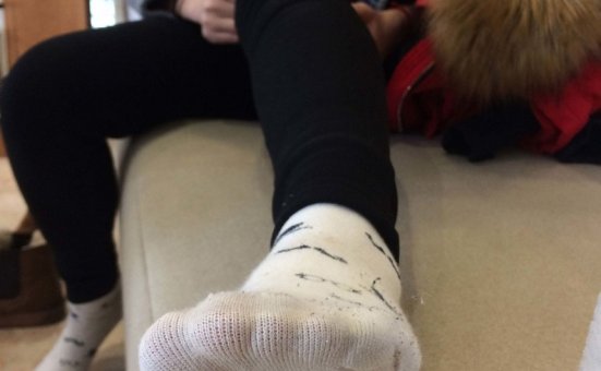 [YJ街拍]005 棉袜裸足[136P+1V-92MB]