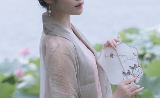 [Ugirls爱尤物] 2017.11.10 No.905 以沫 三度空间 [40P]