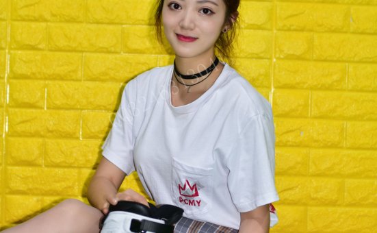 [大生模拍] 丽丽 轮滑少女