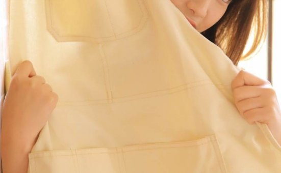 厨房美娇娘甜美治愈系美女写真