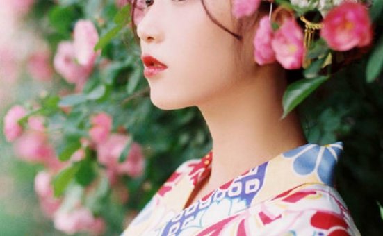 和服美女娇嫩可人户外写真图片