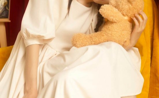 清新温婉美女复古文艺写真图片