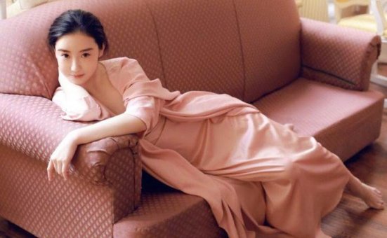 网红美女张辛苑搔首弄姿性感诱惑图片