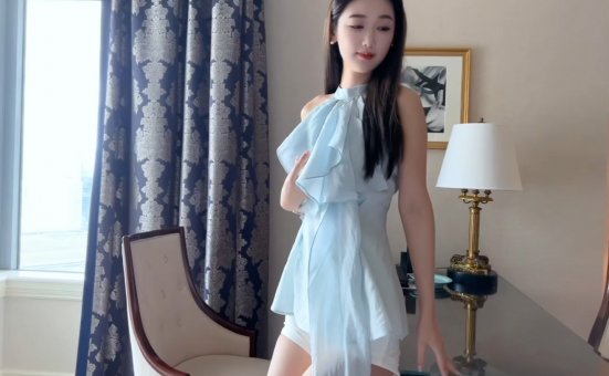 [YouMei尤美] 玲珑娇妻 咪咪 [4+1P]