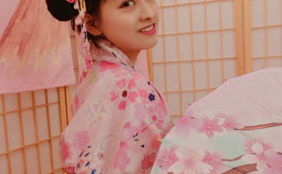 可爱粉嫩美女日系和服写真图片