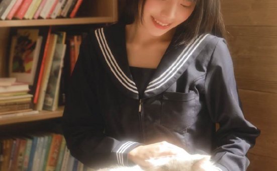 清纯美女水手服诱人写真图片